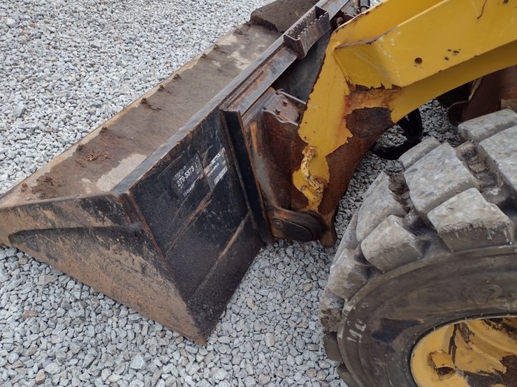 caterpillar-262d-image-25