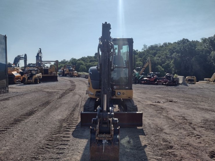deere-30g-image-2