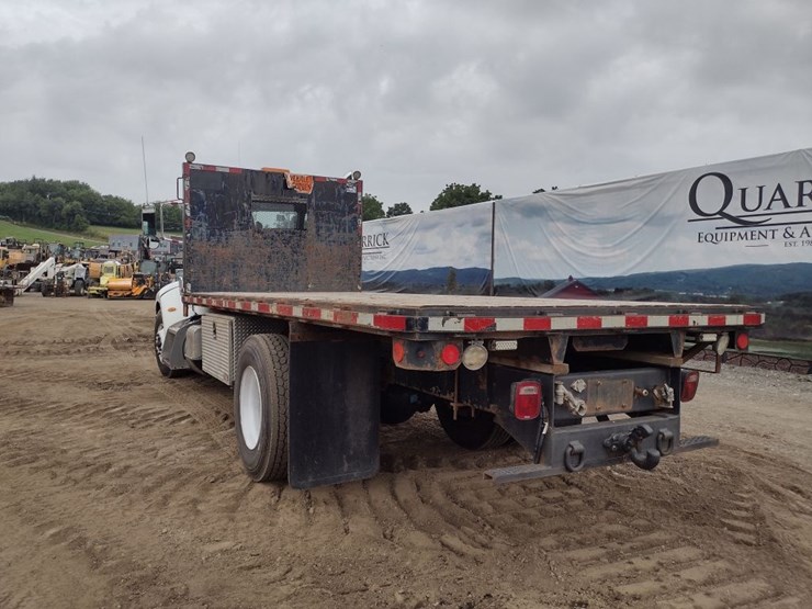 peterbilt-337-image-40