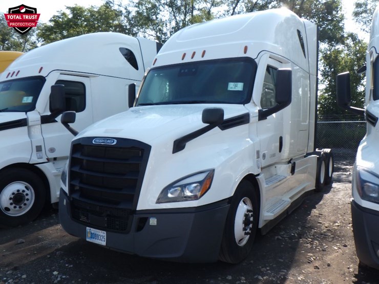 2022-freightliner-cascadia-126-image-1