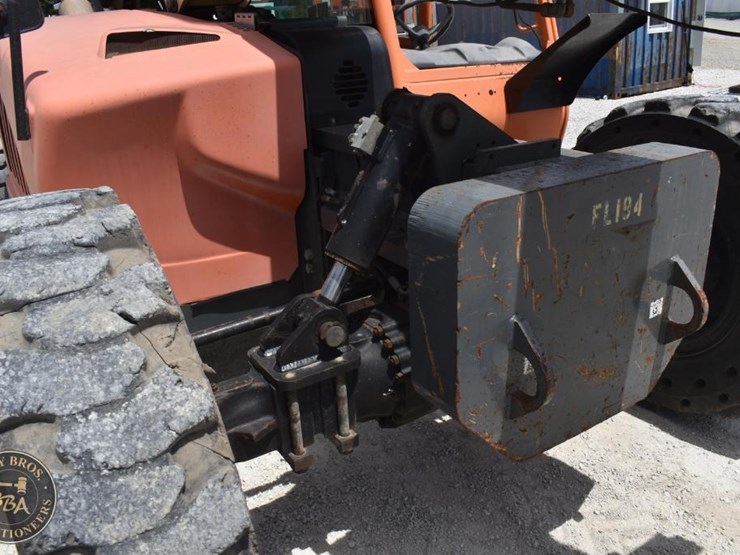 2012-jlg-g9-43a-image-13