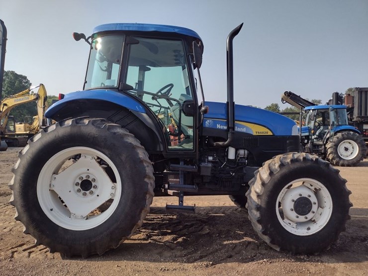 new-holland-ts6020-image-3