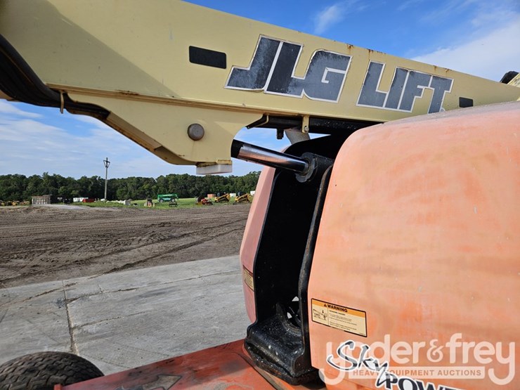 2018-jlg-460sj-image-16