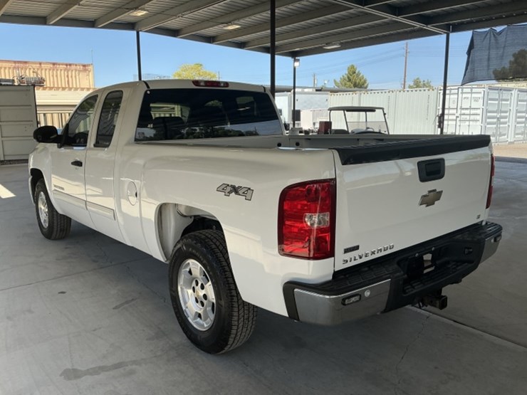 2010-chevrolet-silverado-1500-image-5