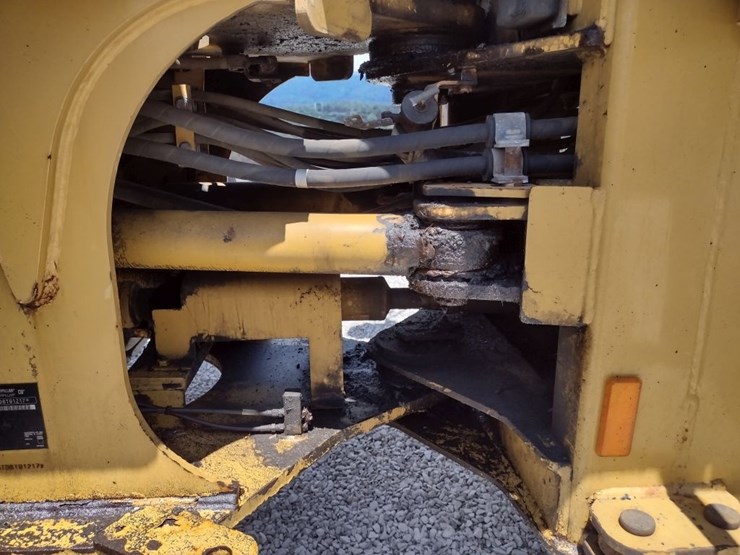 caterpillar-it28g-image-22