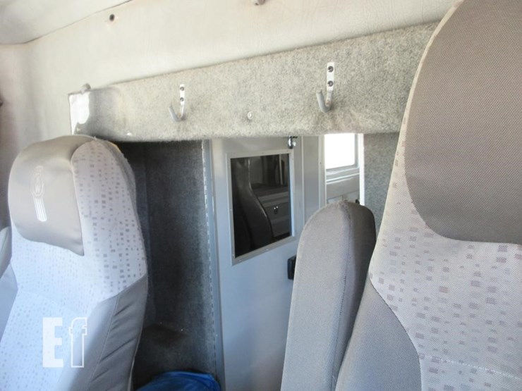 2016-kenworth-t270-image-16