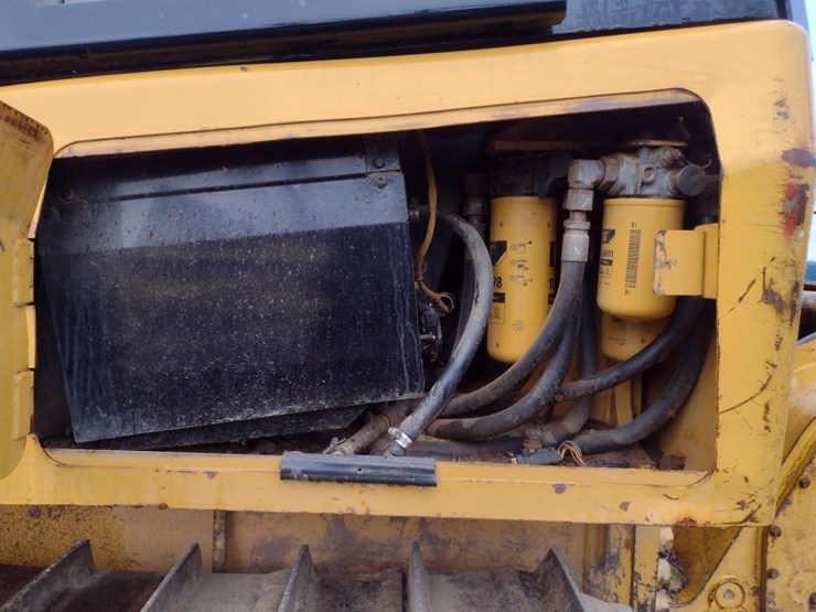 caterpillar-d5k-xl-image-20