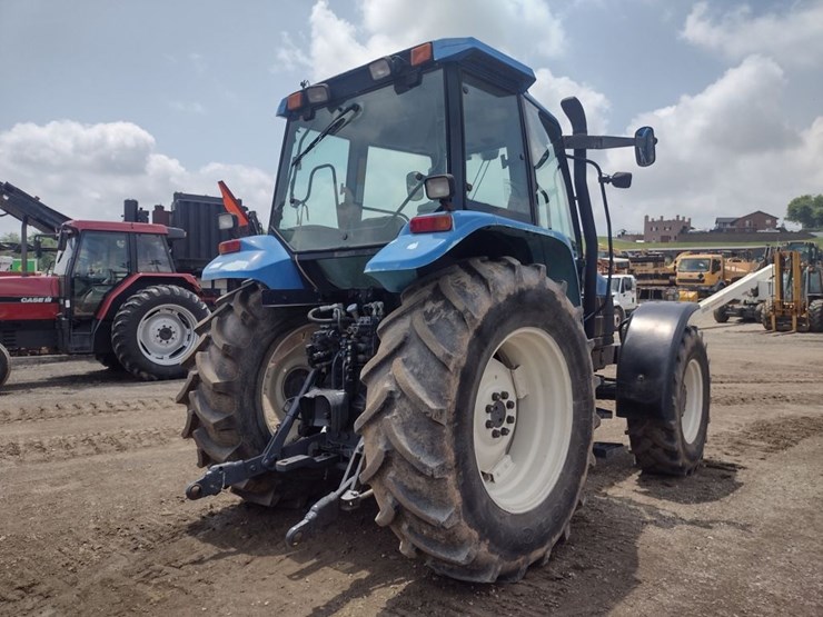 new-holland-ts100-image-27