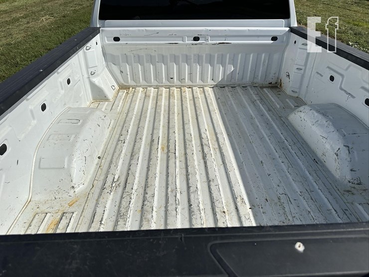 2021-chevrolet-silverado-2500hd-lt-image-18