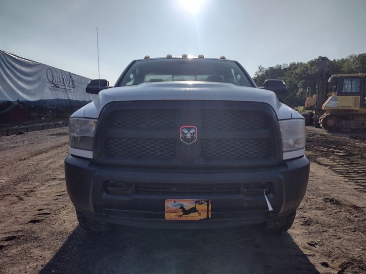 dodge-3500-image-2