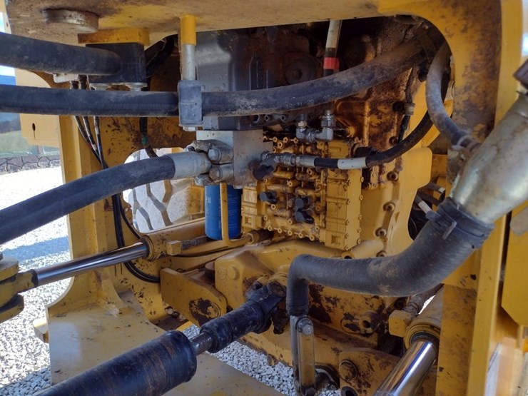 deere-544p-image-21