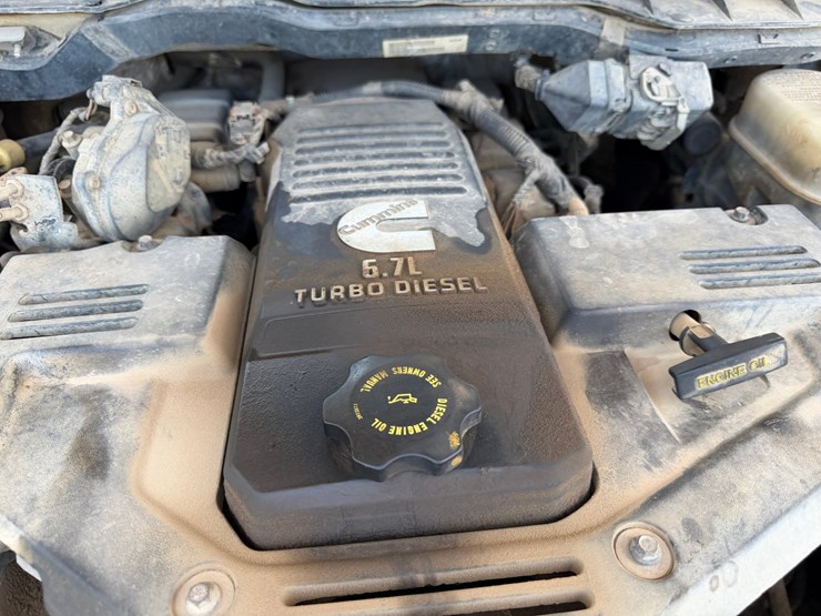 2015-dodge-2500-image-41