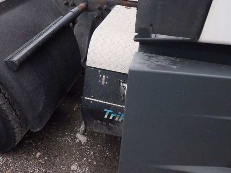2016-freightliner-cascadia-125-image-8