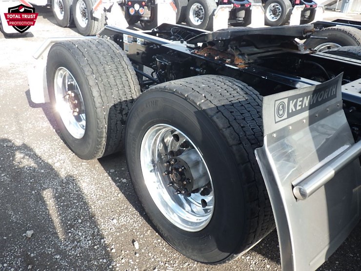 2024-kenworth-t680-image-4