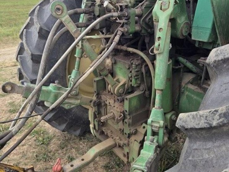 2019-john-deere-5090e-image-15