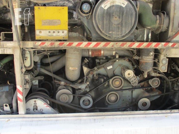 1999-mci-e4500-image-5