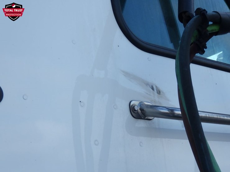 2024-kenworth-t680-image-17