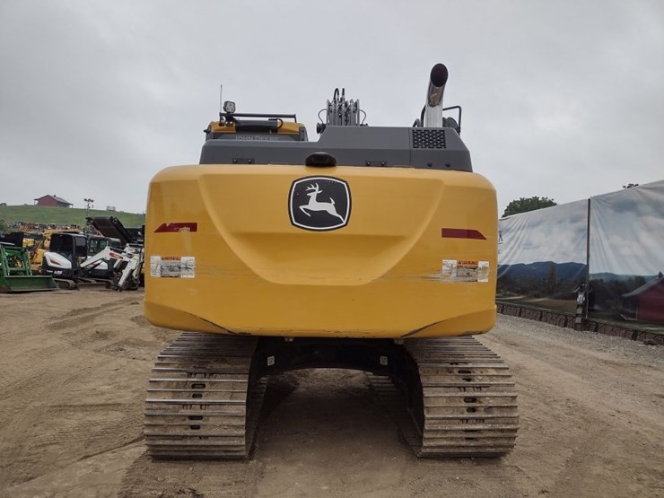 john-deere-24-image-4