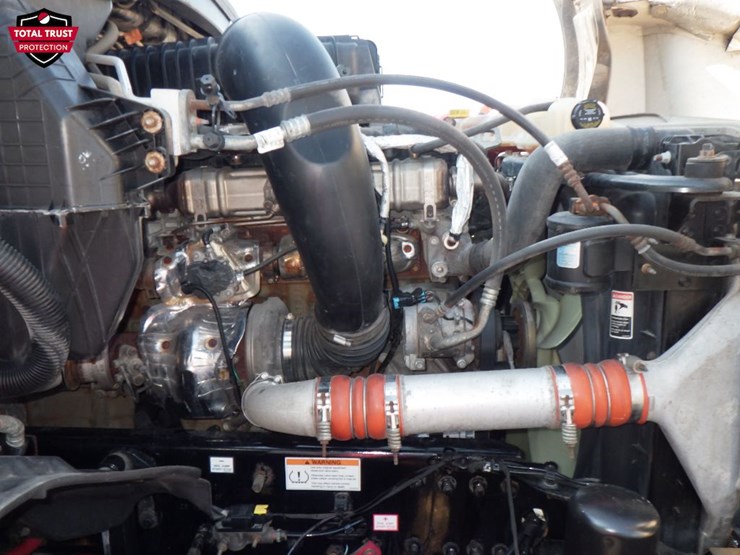 2022-freightliner-cascadia-126-image-24
