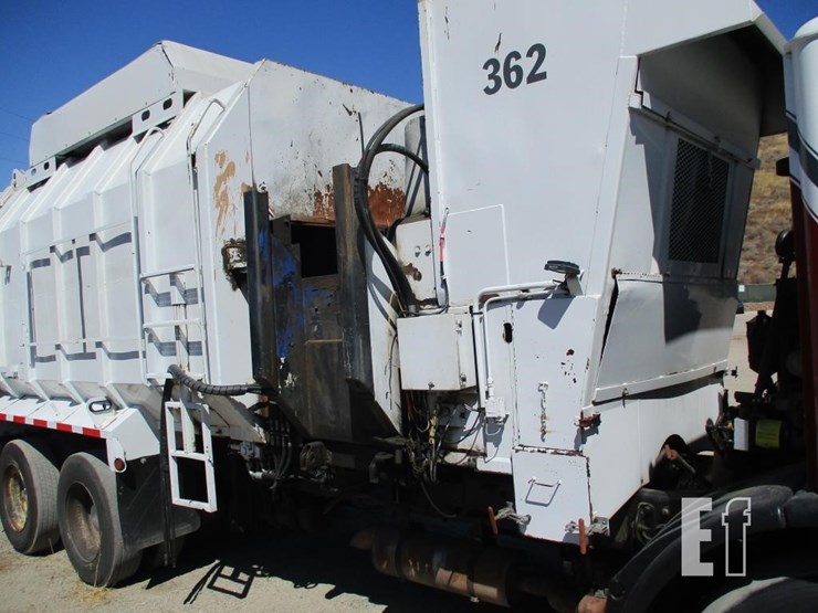 2005-freightliner-condor-image-16