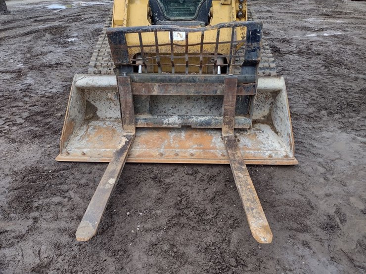 14-caterpillar-279d-image-19