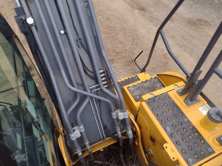 john-deere-24-image-39