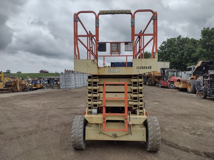 jlg-4069le-image-3