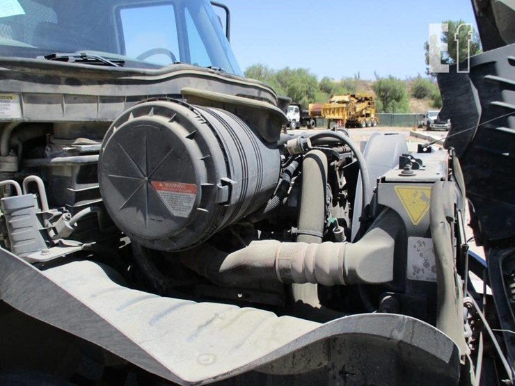 2010-international-durastar-4300-image-5