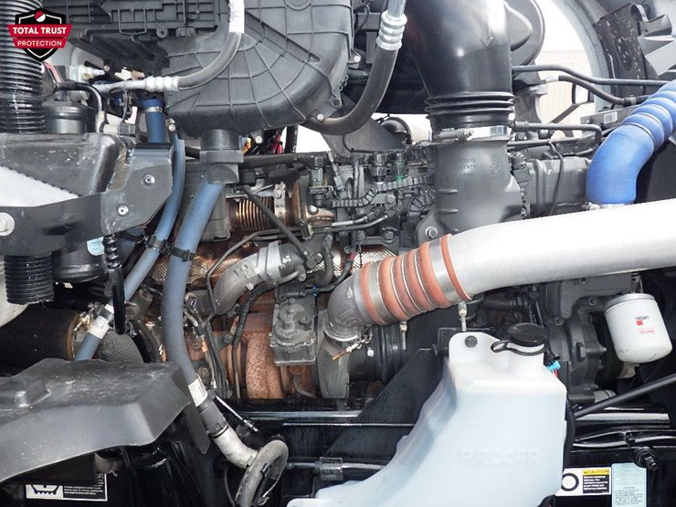 2024-kenworth-t680-image-26