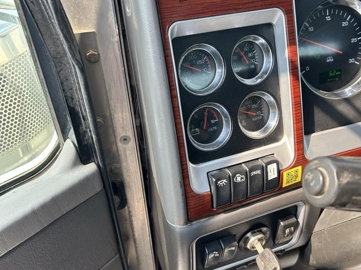 2007-kenworth-w900-image-20