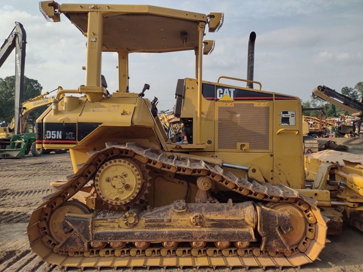 caterpillar-d5n-xl-image-25