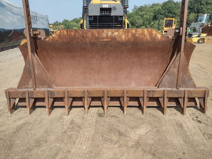 caterpillar-d6k2-xl-image-25