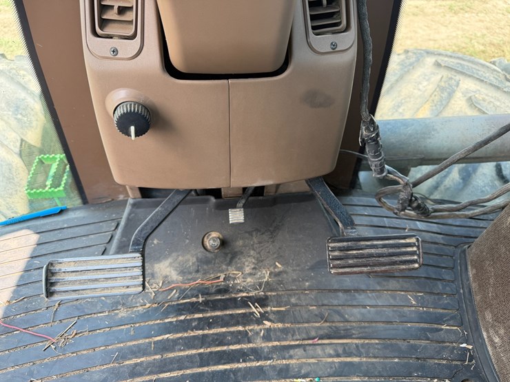 2000-john-deere-9300-image-75