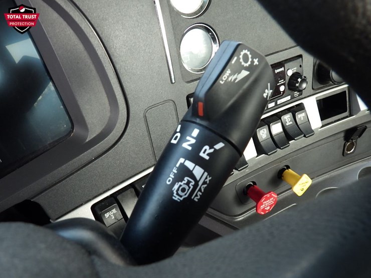 2024-kenworth-t680-image-19