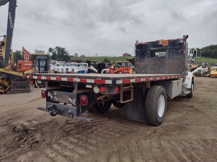 peterbilt-337-image-39