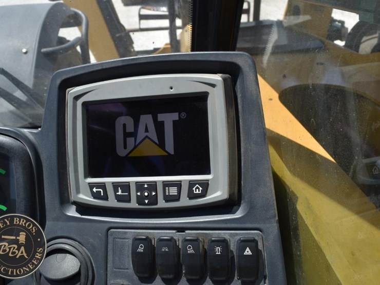 2018-caterpillar-tl1255d-image-43