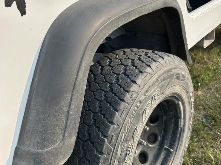 1993-jeep-wrangler-image-20
