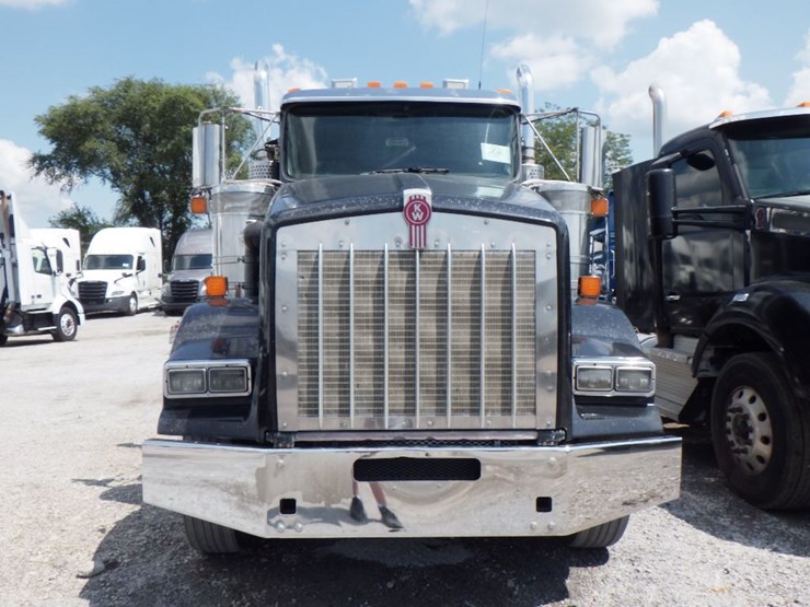 2015-kenworth-t800-image-2