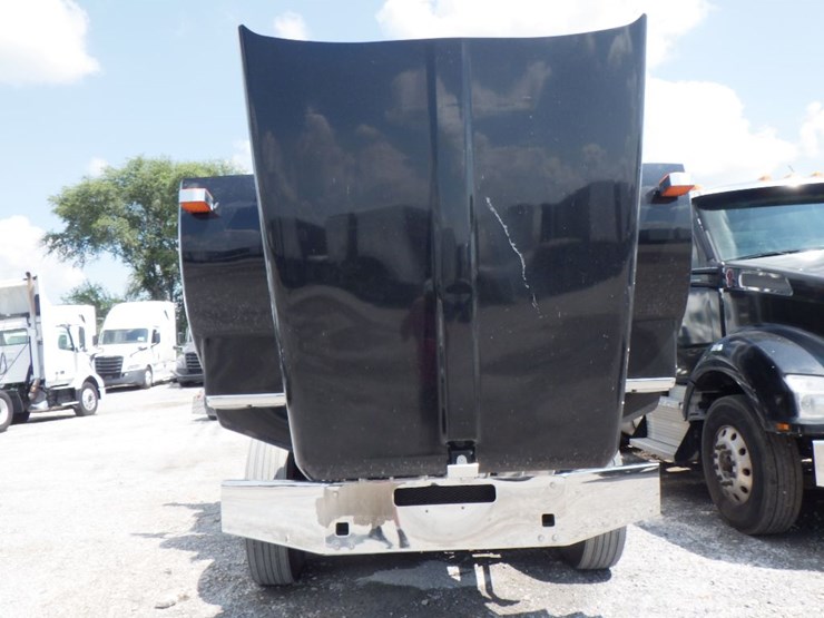 2015-kenworth-t800-image-19