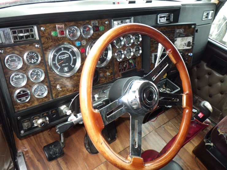 1997-kenworth-w900l-image-26