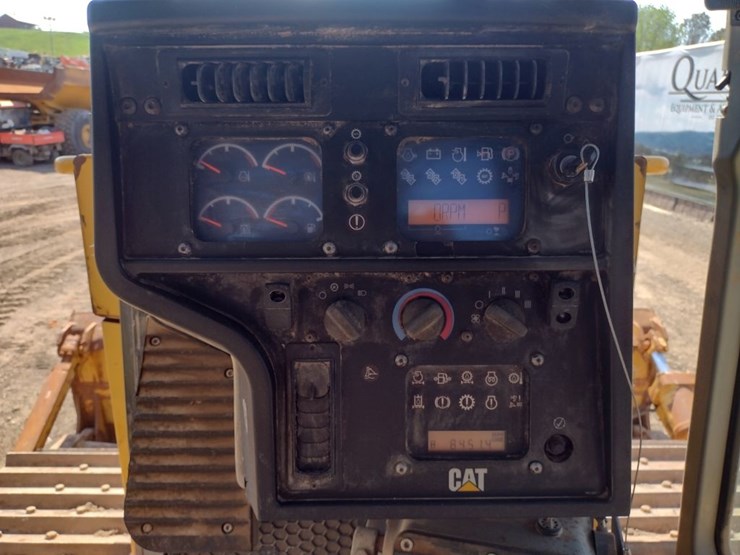 caterpillar-d6t-lgp-image-7