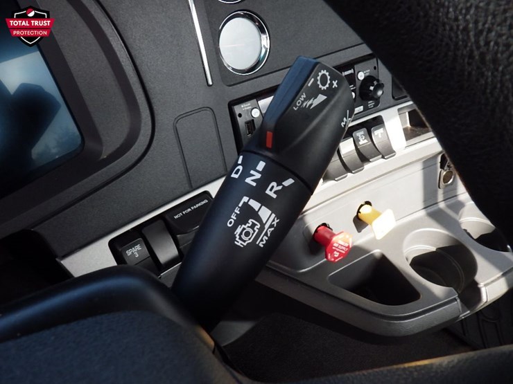 2024-kenworth-t680-image-19