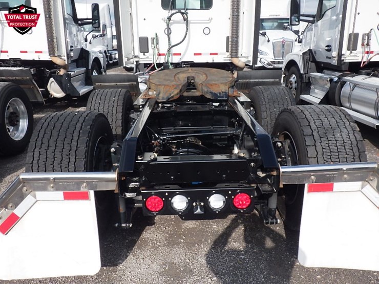 2024-kenworth-t680-image-9