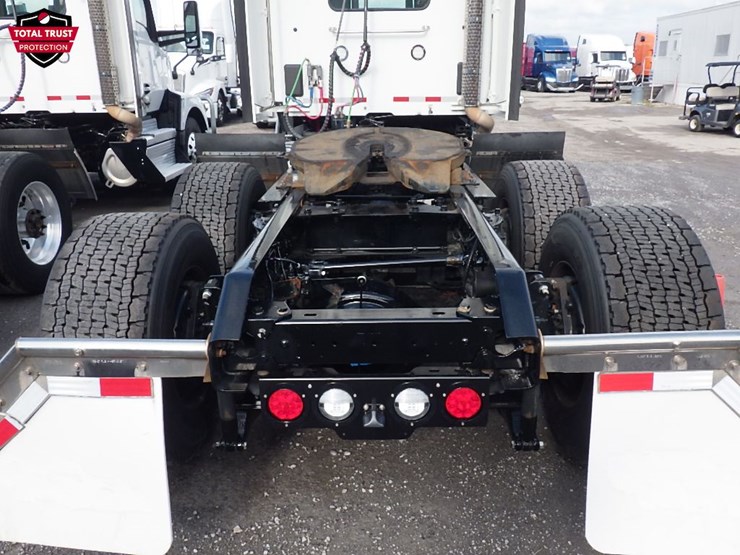 2024-kenworth-t680-image-9