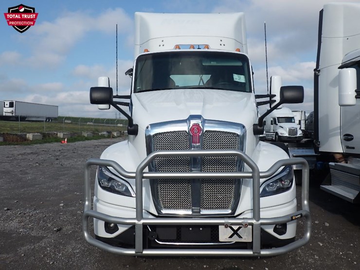 2024-kenworth-t680-image-2