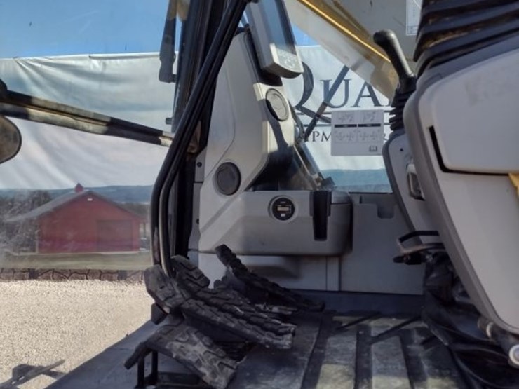 caterpillar-318e-image-11