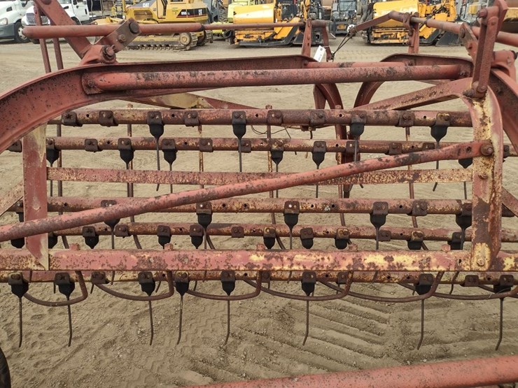 new-holland-258-image-16
