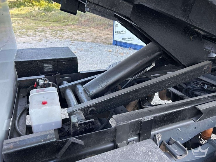 2019-ford-f450-image-22
