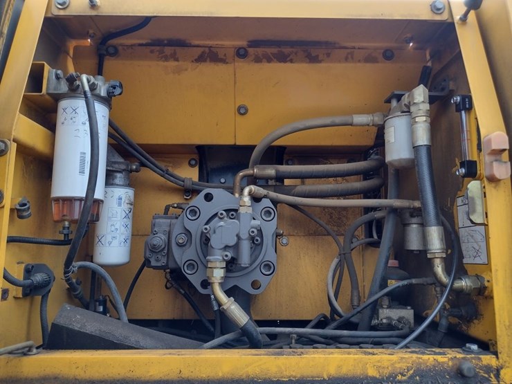 volvo-ec240cl-image-37