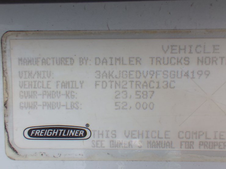 2015-freightliner-cascadia-125-image-22